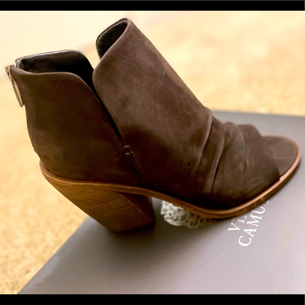 Vince Camuto Kreesi Brown Nubuck Peep Toe Block Heel Booties